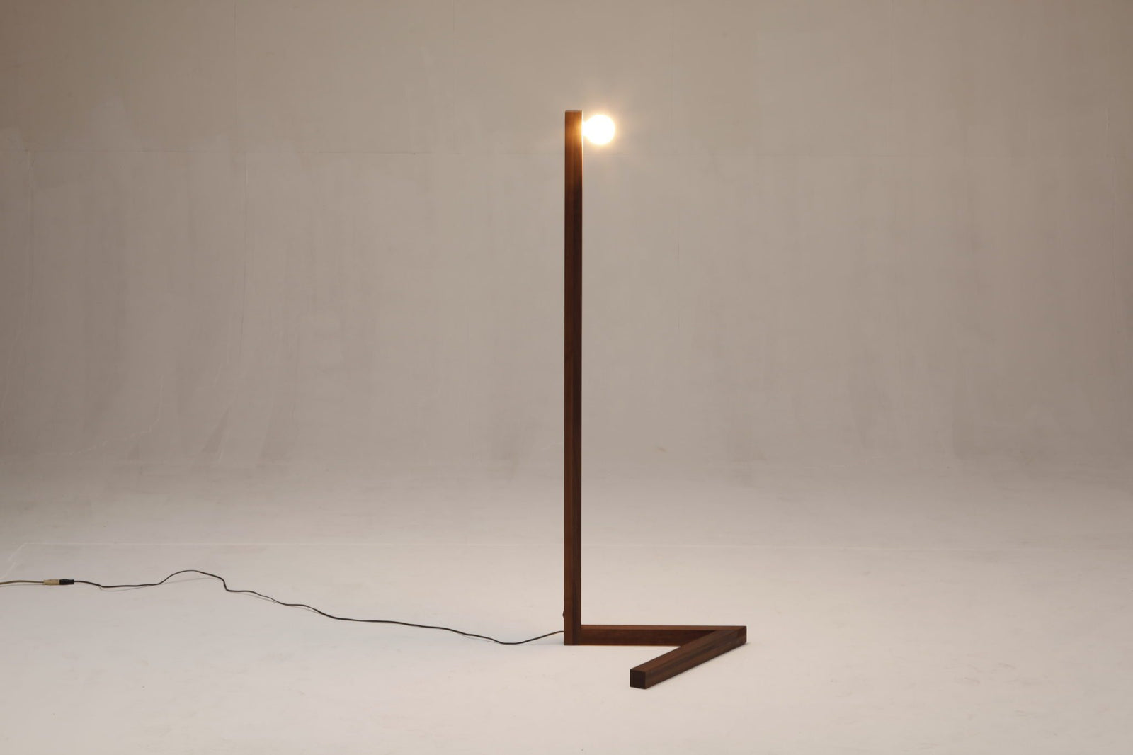 WK21.standlight01_1600x.jpg?v= WK21.standlight01_1600x.jpg?v=